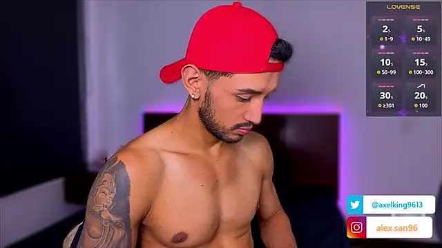 Snapshot of AxelKing1326 chatting on 10/08/25, 09:45 AxelKing1326 online show from 10/08/25, 09:45