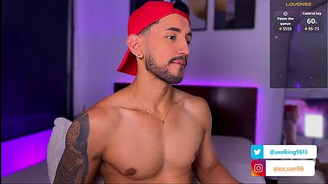 Snapshot of AxelKing1326 chatting on 11/25/25, 09:26 AxelKing1326 online show from 11/25/25, 09:26