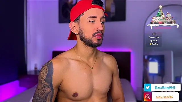 Snapshot of AxelKing1326 chatting on 12/15/25, 02:54 AxelKing1326 online show from 12/15/25, 02:54