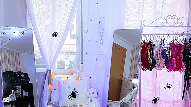 Snapshot of Tawny_cox chatting on 10/19/25, 08:37 Tawny cox online show from 10/19/25, 08:37