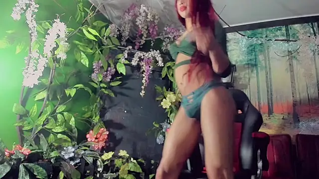 hilary rodriguez online show from 12/04/24, 07:45