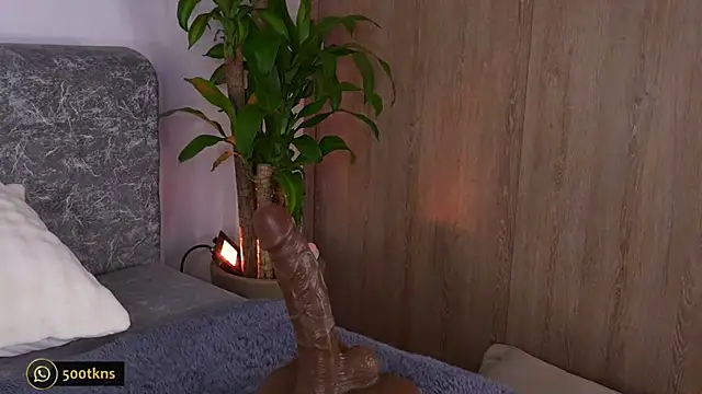 katie cruz online show from 10/19/25, 10:27