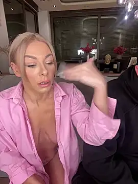 Snapshot of SexOnMyLvL chatting on 01/16/25, 10:02 SexOnMyLvL online show from 01/16/25, 10:02