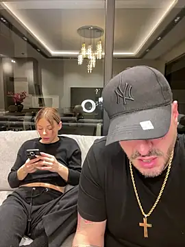 Snapshot of SexOnMyLvL chatting on 03/01/25, 01:22 SexOnMyLvL online show from 03/01/25, 01:22