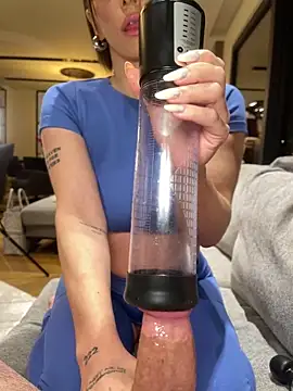 Snapshot of SexOnMyLvL chatting on 03/06/25, 09:20 SexOnMyLvL online show from 03/06/25, 09:20