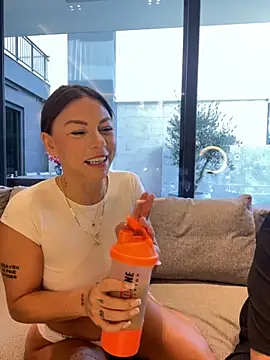 Snapshot of SexOnMyLvL chatting on 09/30/25, 10:42 SexOnMyLvL online show from 09/30/25, 10:42