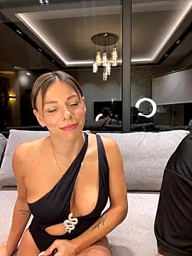 Snapshot of SexOnMyLvL chatting on 09/30/25, 10:48 SexOnMyLvL online show from 09/30/25, 10:48