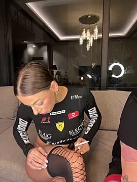 Snapshot of SexOnMyLvL chatting on 10/07/25, 08:17 SexOnMyLvL online show from 10/07/25, 08:17