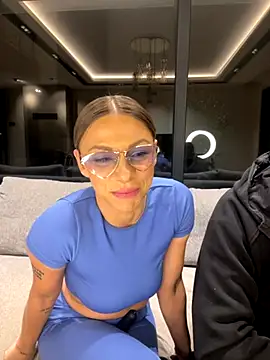 Snapshot of SexOnMyLvL chatting on 10/13/25, 08:09 SexOnMyLvL online show from 10/13/25, 08:09