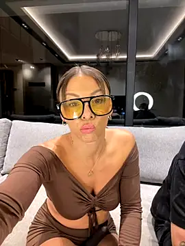 Snapshot of SexOnMyLvL chatting on 10/16/25, 08:32 SexOnMyLvL online show from 10/16/25, 08:32