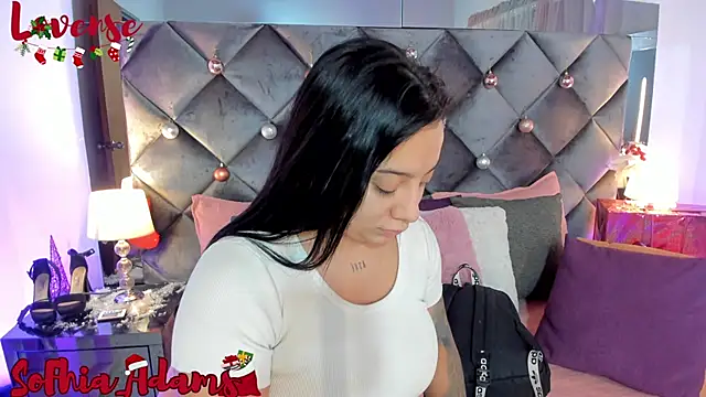 sofhiaa adaams online show from 12/22/24, 12:05