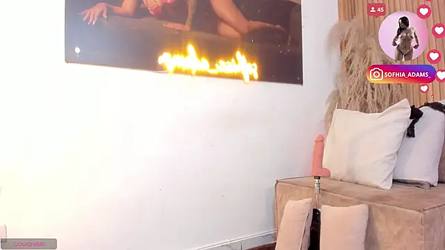 sofhiaa adaams online show from 05/10/26, 07:08