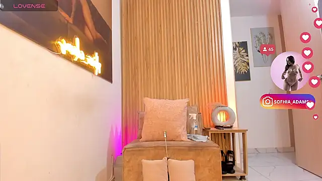 sofhiaa adaams online show from 06/12/26, 10:52