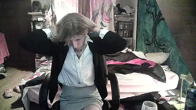 Ombeline1 online show from 01/19/25, 05:39