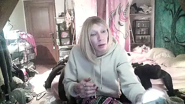 Ombeline1 online show from 01/20/25, 04:45