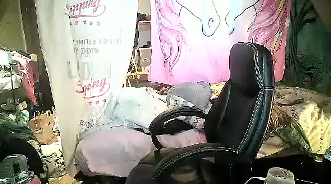 Ombeline1 online show from 02/09/25, 11:36