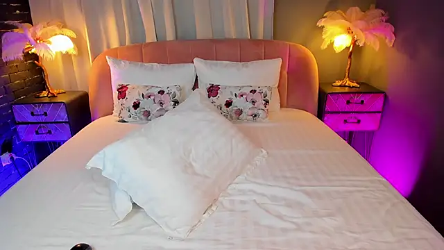 Snapshot of AmedeeaBanks chatting on 11/17/25, 08:58 AmedeeaBanks online show from 11/17/25, 08:58