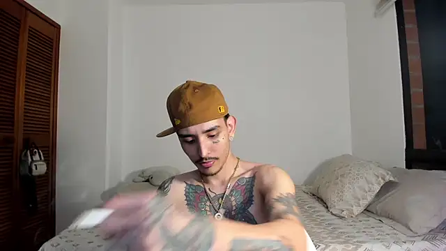 carti02 online show from 12/12/24, 04:37