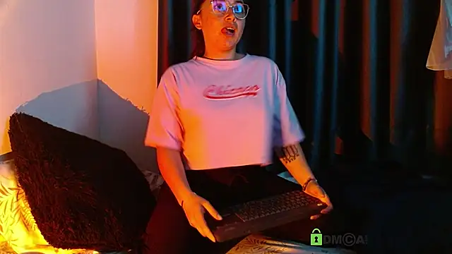 Hot Candy  online show from 09/18/25, 02:13