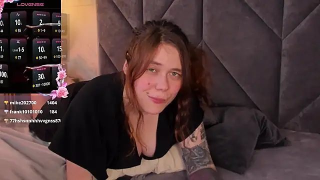 SophiePure online show from 02/09/25, 03:11