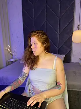 SophiePure online show from 10/24/25, 09:00