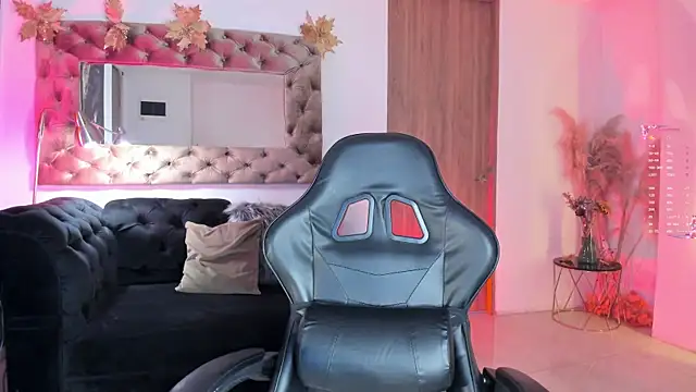 AmelyaMann online show from 07/18/26, 01:04