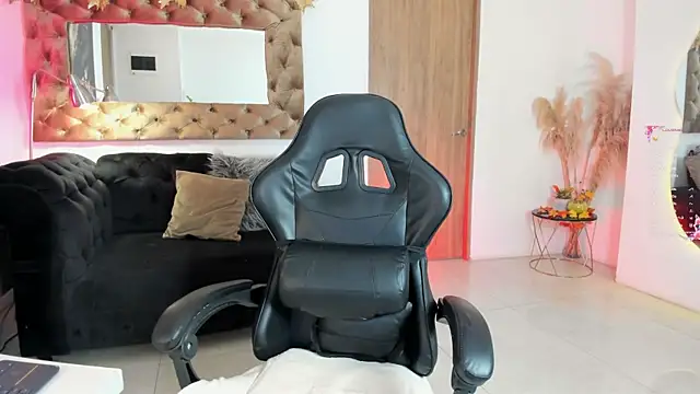 AmelyaMann online show from 07/26/26, 12:56