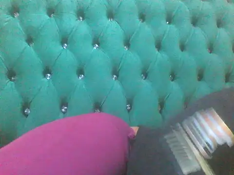 Sexy Riri online show from 10/28/25, 09:28