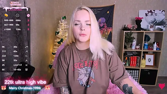 Snapshot of flower_sarah_ chatting on 12/26/24, 07:56 flower sarah online show from 12/26/24, 07:56
