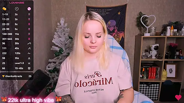 Snapshot of flower_sarah_ chatting on 01/14/25, 03:36 flower sarah online show from 01/14/25, 03:36