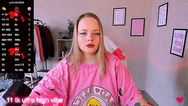 Snapshot of flower_sarah_ chatting on 03/19/25, 10:33 flower sarah online show from 03/19/25, 10:33