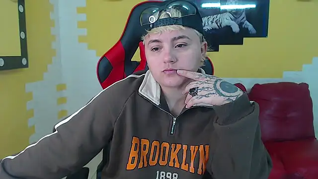 isabeautyx19 online show from 12/21/24, 12:59