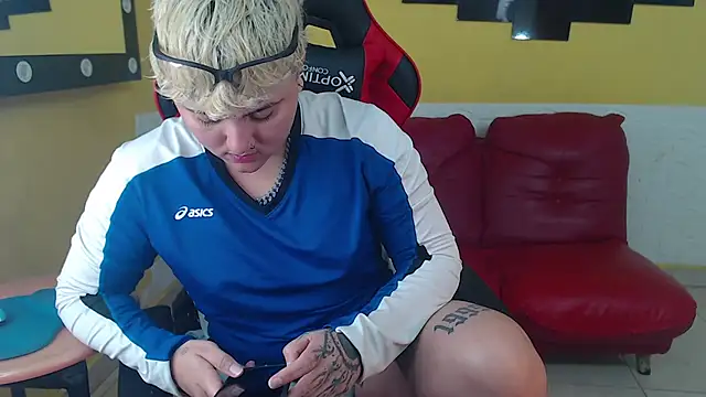 isabeautyx19 online show from 12/26/24, 01:21