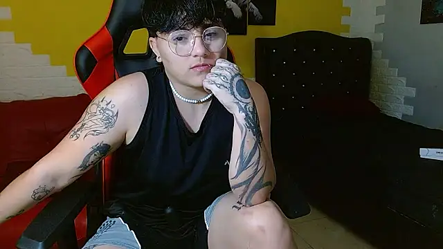 isabeautyx19 online show from 01/13/26, 04:07