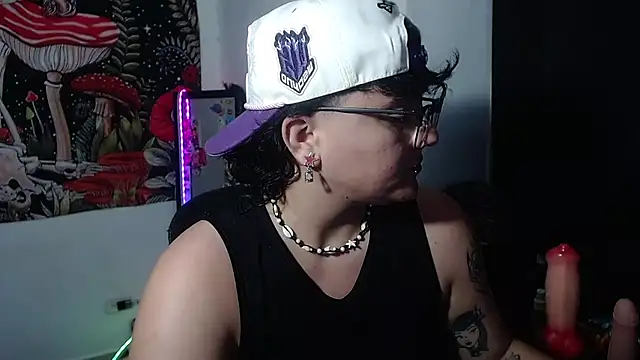 Snapshot of isabeautyx19 chatting on 06/26/26, 12:59 isabeautyx19 online show from 06/26/26, 12:59