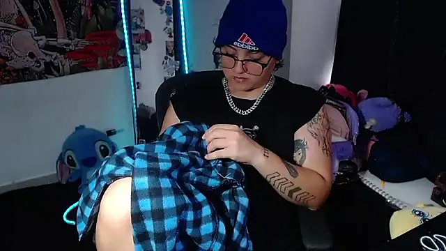 Snapshot of isabeautyx19 chatting on 07/24/26, 03:54 isabeautyx19 online show from 07/24/26, 03:54