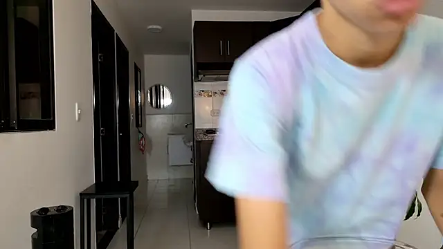 Snapshot of grey___27 chatting on 02/27/25, 11:41 grey 27 online show from 02/27/25, 11:41