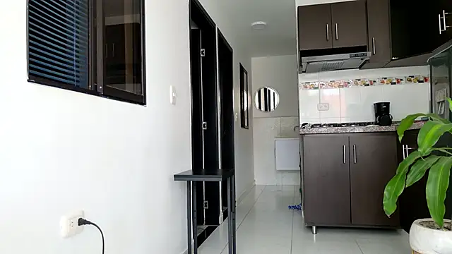 Snapshot of grey___27 chatting on 03/06/25, 02:08 grey 27 online show from 03/06/25, 02:08