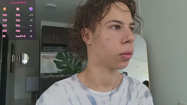 Snapshot of grey___27 chatting on 09/11/25, 12:16 grey 27 online show from 09/11/25, 12:16