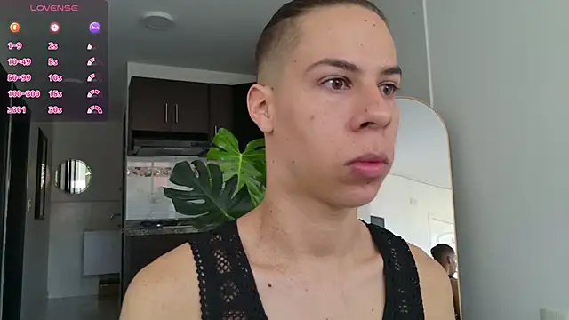 Snapshot of grey___27 chatting on 09/24/25, 12:08 grey 27 online show from 09/24/25, 12:08