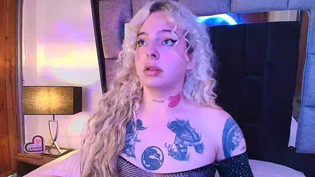 Snapshot of Bonnie_vega chatting on 02/25/25, 08:30 Bonnie vega online show from 02/25/25, 08:30