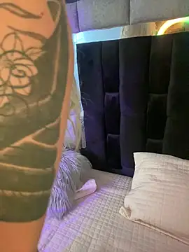 Bonnie vega online show from 03/11/25, 04:07