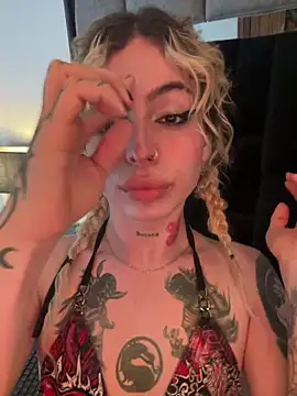 Snapshot of Bonnie_vega chatting on 11/19/25, 09:04 Bonnie vega online show from 11/19/25, 09:04