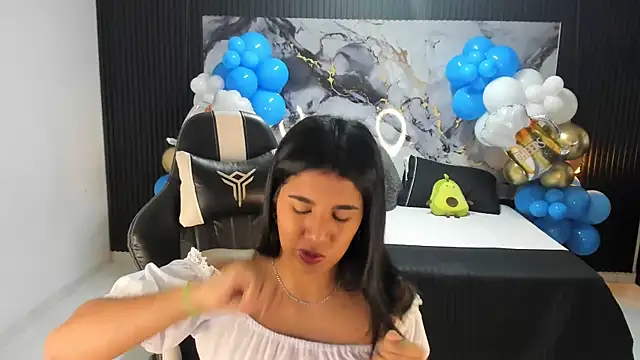 Ivy 16 online show from 09/23/25, 11:57