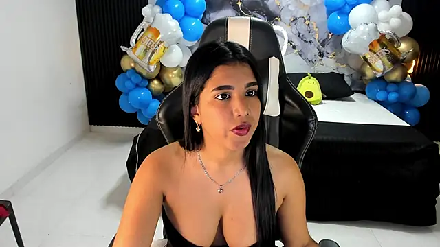 Ivy 16 online show from 10/06/25, 12:02