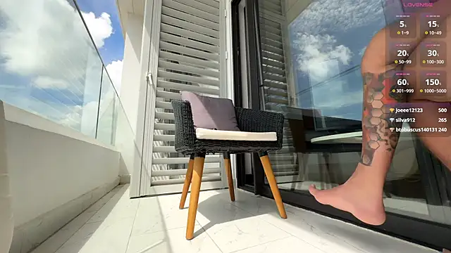 Snapshot of Hella_Hardcorre chatting on 10/01/25, 03:01 Hella Hardcorre online show from 10/01/25, 03:01