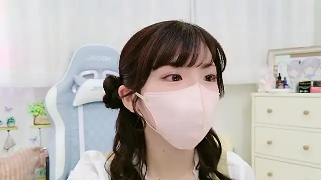 -minami- online show from 10/02/25, 12:01