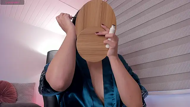 Snapshot of vico_sweety chatting on 11/20/25, 04:51 vico sweety online show from 11/20/25, 04:51