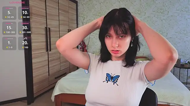 JulisSweet online show from 10/18/25, 07:09