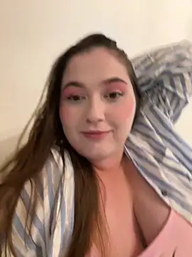 Kamilla Loop online show from 10/06/25, 09:23